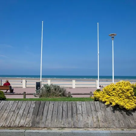 Daire Appart Proche Avec Piscine Et Parking Couvert Prive *