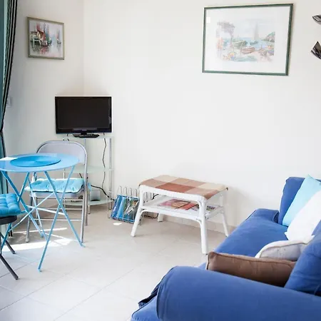 Daire Appart Proche Avec Piscine Et Parking Couvert Prive *